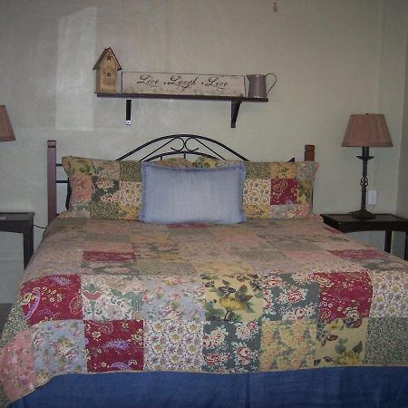 Blanco County Inn & Guesthouses Exterior foto